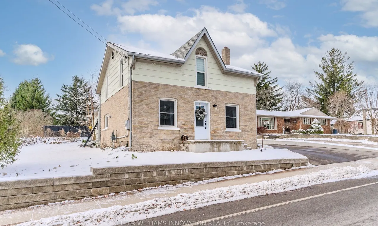 1172 Swan St, North Dumfries, ON N0B 1E0