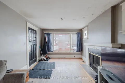 346 Wharncliffe Rd, London, ON N6J 2L8