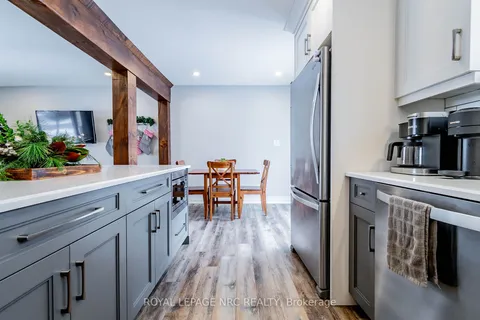 20 First Ave, Port Colborne, ON L3K 5N4