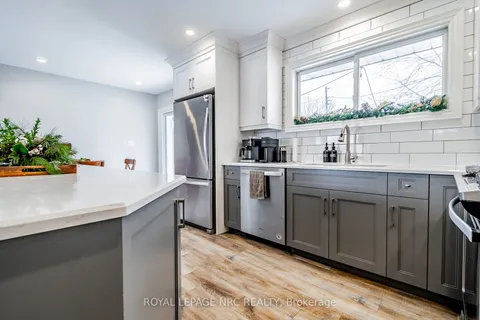 20 First Ave, Port Colborne, ON L3K 5N4