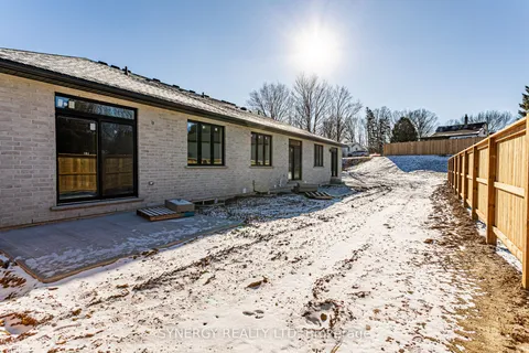17 JOHN POUND Road, Tillsonburg, ON N4G 5X3