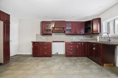 668 Garafraxa St, West Grey, ON N0G 1R0