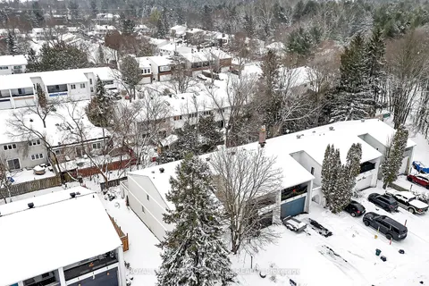 85 Grady Cres, South of Baseline to Knoxdale, ON K2H 5S2