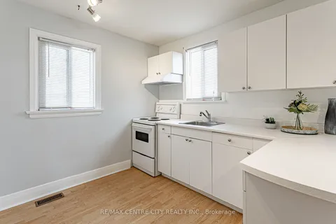 626 Layard St, London, ON N5Z 1L3