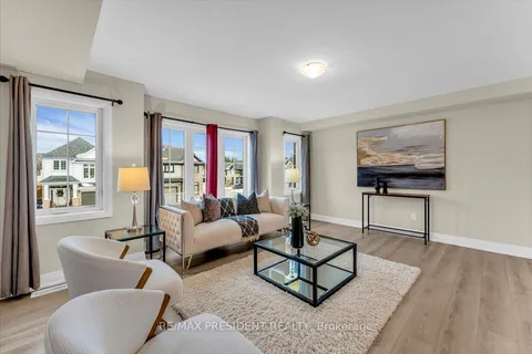 140 Ian Ormston Dr, Kitchener, ON N2P 0K3