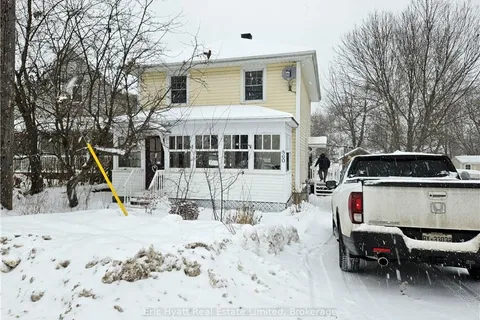 860 MAIN St, Callander, ON P0H 1H0