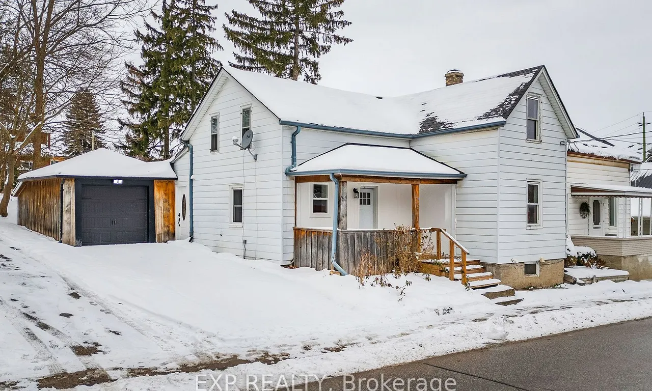 4 Duke St, Woolwich, ON N3B 2W3