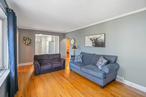 5508 Hillsdale Ave, Niagara Falls, ON L2G 4T9