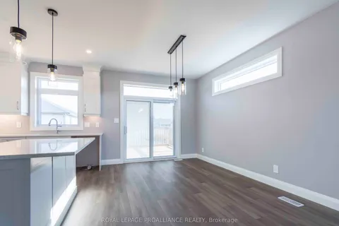 7 MacKenzie John Crescent, Brighton, ON K0K 1H0