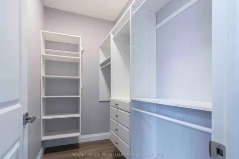 23 MacKenzie John Crescent, Brighton, ON K0K 1H0