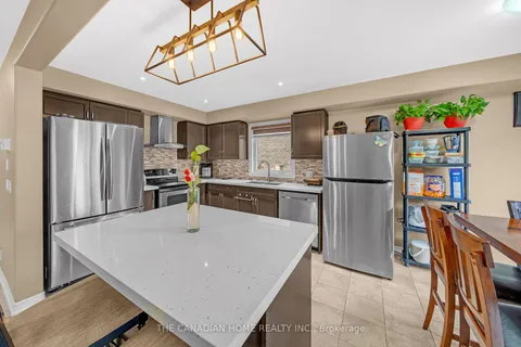 6031 KATE Ave, Niagara Falls, ON L2H 0M9