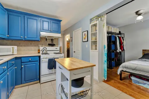 62 Houghton Ave, Hamilton, ON L8H 4L4