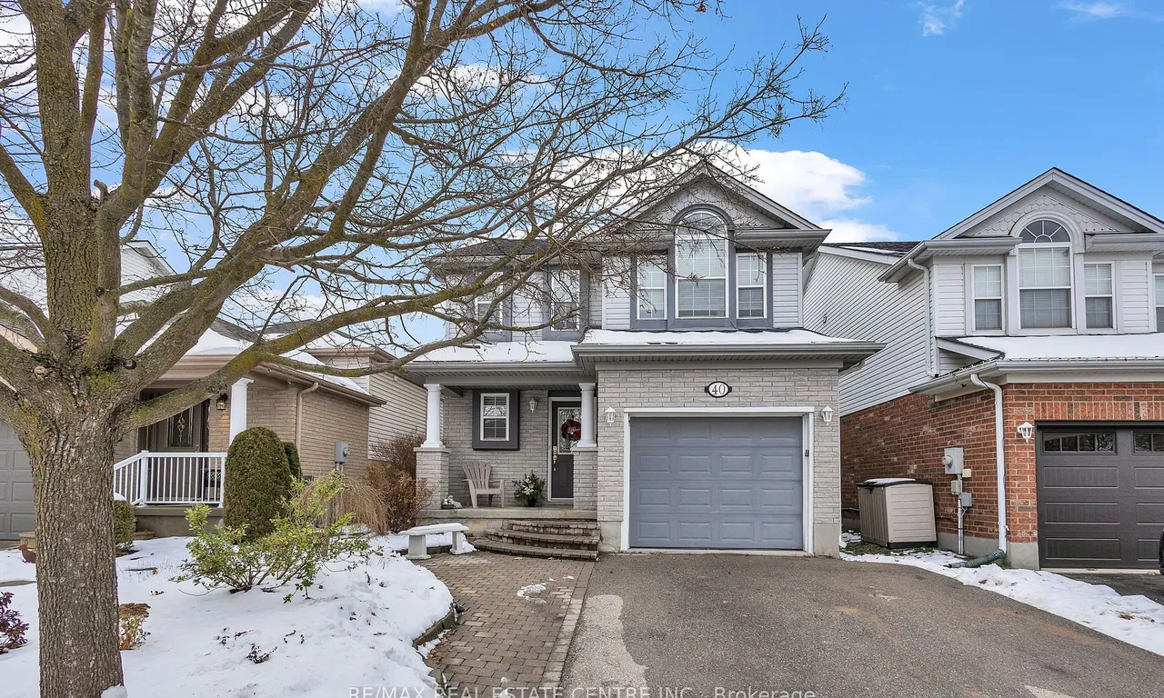 40 Sofron Dr, Cambridge, ON N3C 4G5