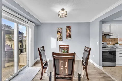 40 Sofron Dr, Cambridge, ON N3C 4G5