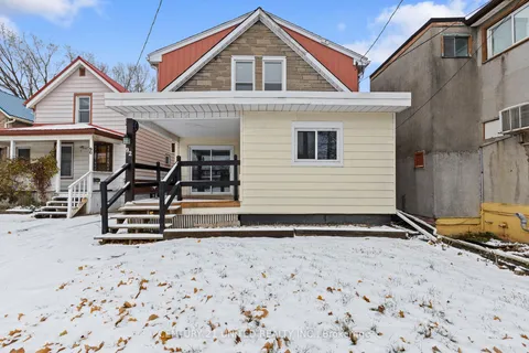 92 Empire St, Welland, ON L3B 2L4
