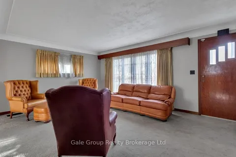 801 WALTER St, Woodstock, ON N4S 5W2