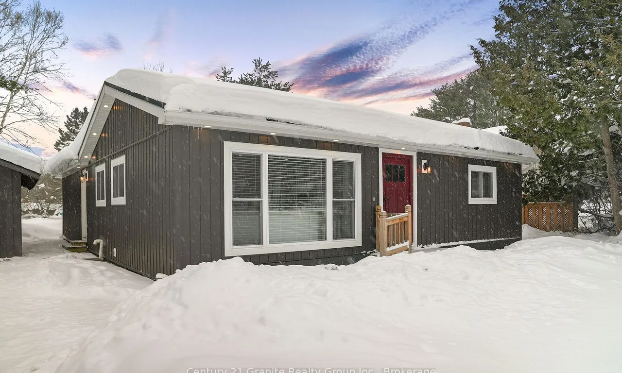 16 McKay St, Minden Hills, ON K0M 2K0