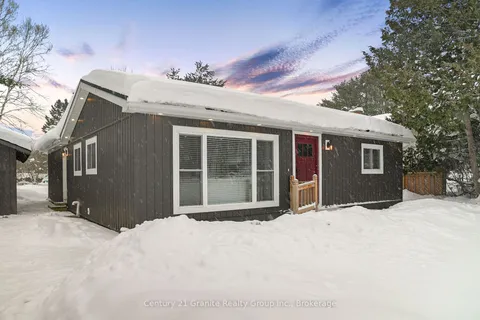 16 McKay St, Minden Hills, ON K0M 2K0
