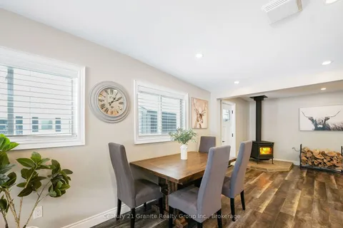 16 McKay St, Minden Hills, ON K0M 2K0