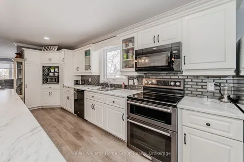 6 Abraham Dr, Stratford, ON N5A 8A9