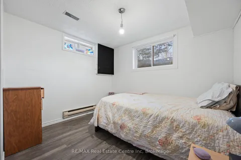 183 Cole Rd, Guelph, ON N1G 4A2