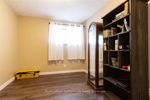 108 STRATHCONA Dr, North Bay, ON P1A 2N3