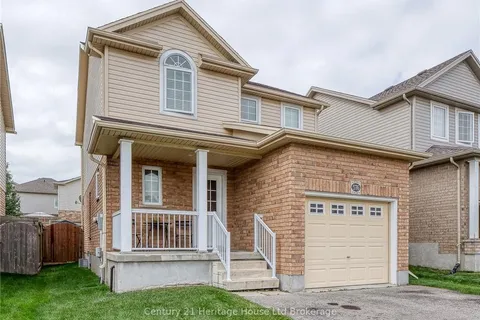 576 CHAMPLAIN Ave, Woodstock, ON N4V 0A6