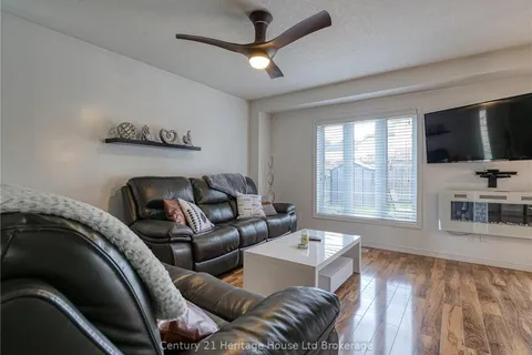 576 CHAMPLAIN Ave, Woodstock, ON N4V 0A6