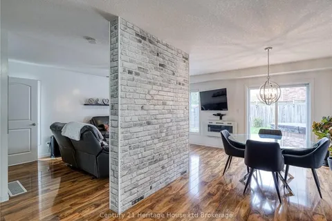 576 CHAMPLAIN Ave, Woodstock, ON N4V 0A6