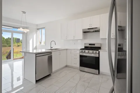 1478 MARINA Dr, Fort Erie, ON L2A 0C7