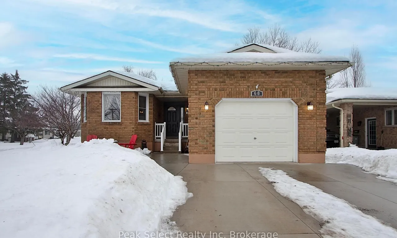 68 Devon Dr, South Huron, ON N0M 1S3