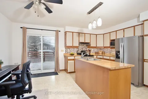 68 Devon Dr, South Huron, ON N0M 1S3