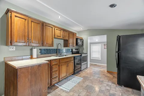 221 James St, Central Huron, ON N0M 1L0
