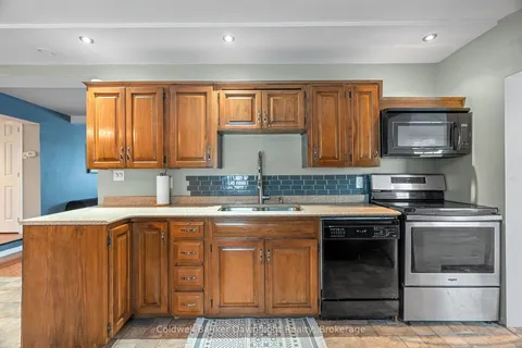 221 James St, Central Huron, ON N0M 1L0