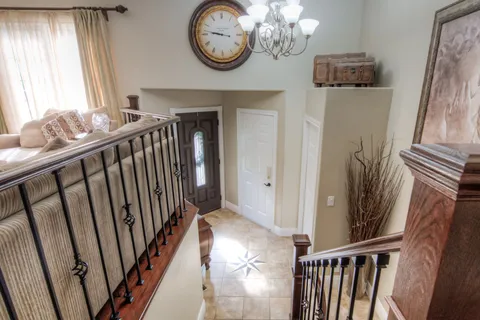16 Mcguiness Drive, Brantford, ON N3T 6M5