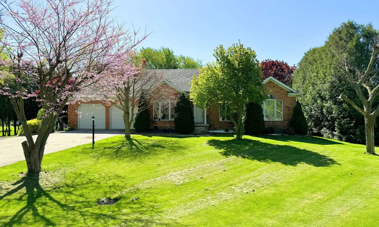 24933 PIONEER Line, West Elgin, ON N0L 2P0