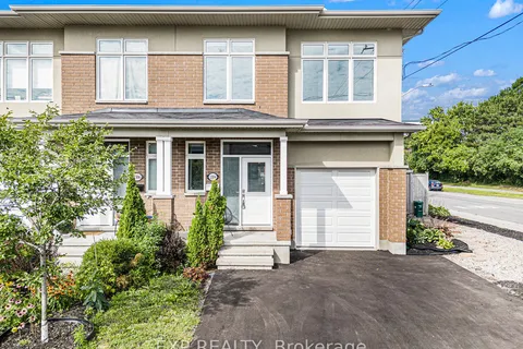 1304 Avenue P Ave, Alta Vista and Area, ON K1G 0B3