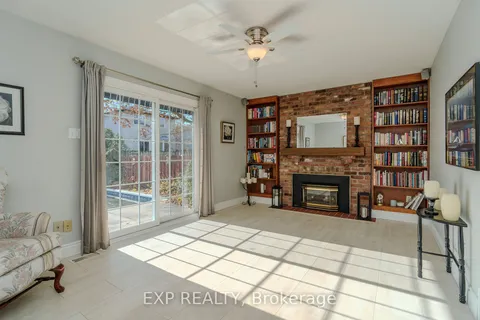 6342 VISENEAU Dr, Orleans - Convent Glen and Area, ON K1C 2L4