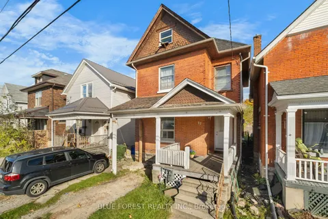 37 John St, St. Thomas, ON N5P 2X2