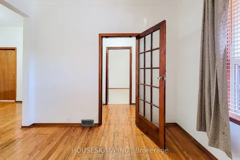 185 East Ave, Hamilton, ON L8L 5J1