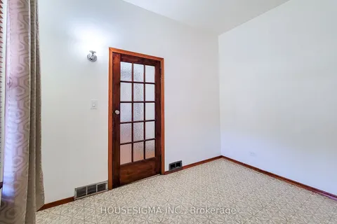 185 East Ave, Hamilton, ON L8L 5J1