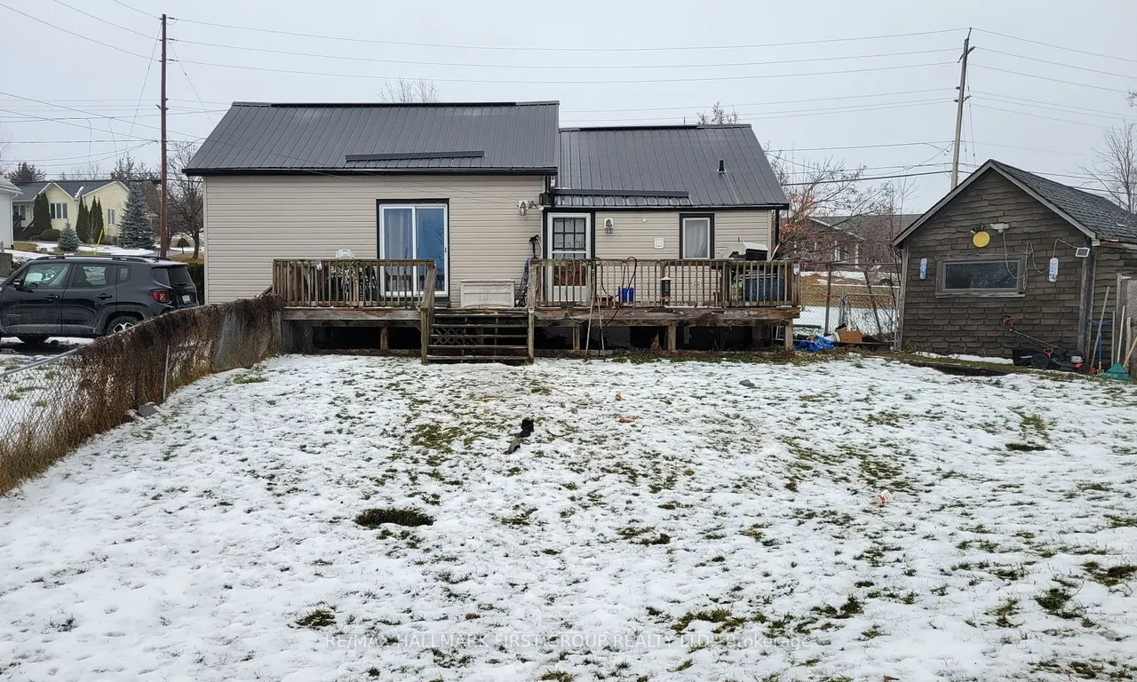 146 First St, Deseronto, ON K0K 1X0