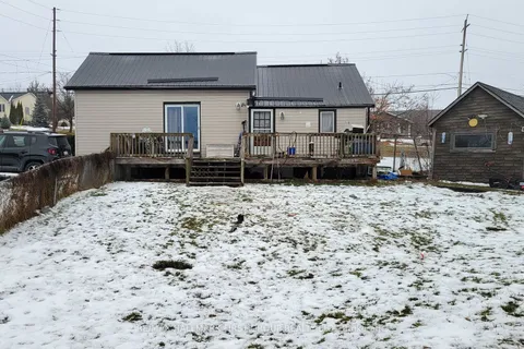 146 First St, Deseronto, ON K0K 1X0