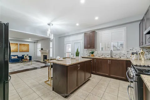 16 Burgess Cres, Brantford, ON N3T 0J5