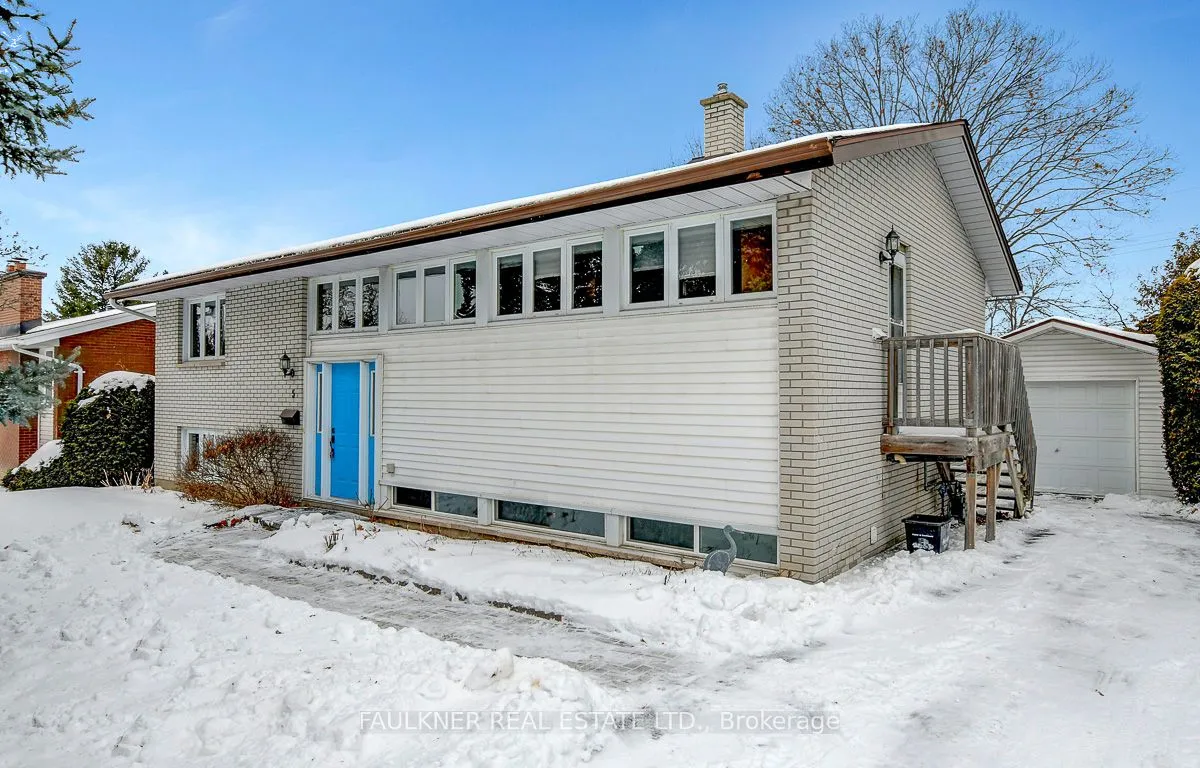 5 Lavina Cres, South of Baseline to Knoxdale, ON K2H 7P1