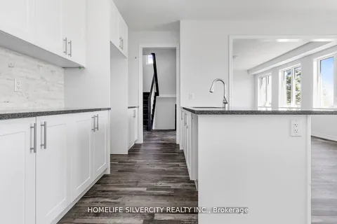 678 Daimler Pkwy, Welland, ON L3B 6H9