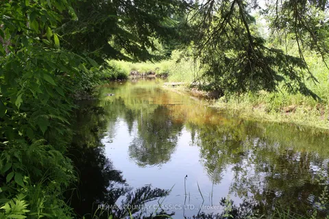 5810B Hwy 620, Wollaston, ON K0L 1P0