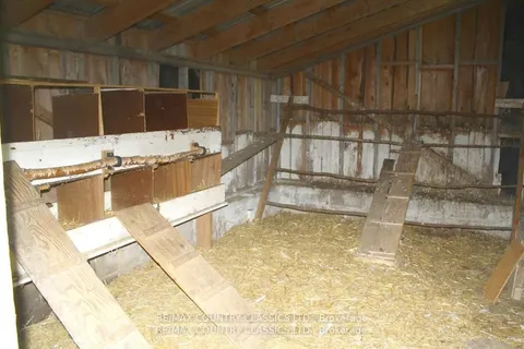 5810B Hwy 620, Wollaston, ON K0L 1P0