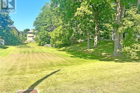 298 King Street, North Huron, ON N0M 1H0