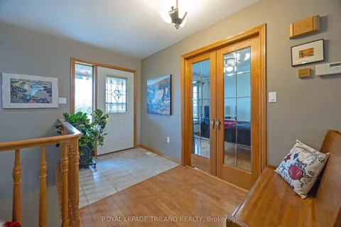 22164 Dundonald Road, Southwest Middlesex, ON N0L 1M0